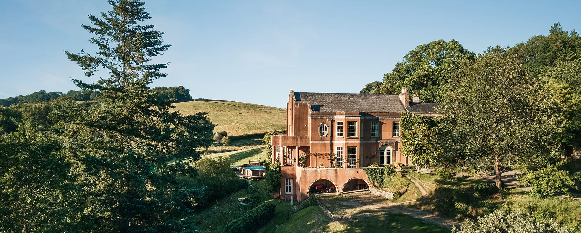 The Lost Music Hall: An Extraordinary Devon Wedding Venue