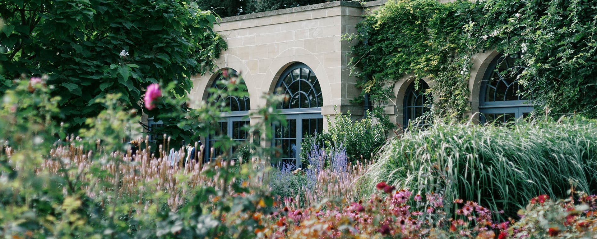 What Really Matters When Planning a Wedding?