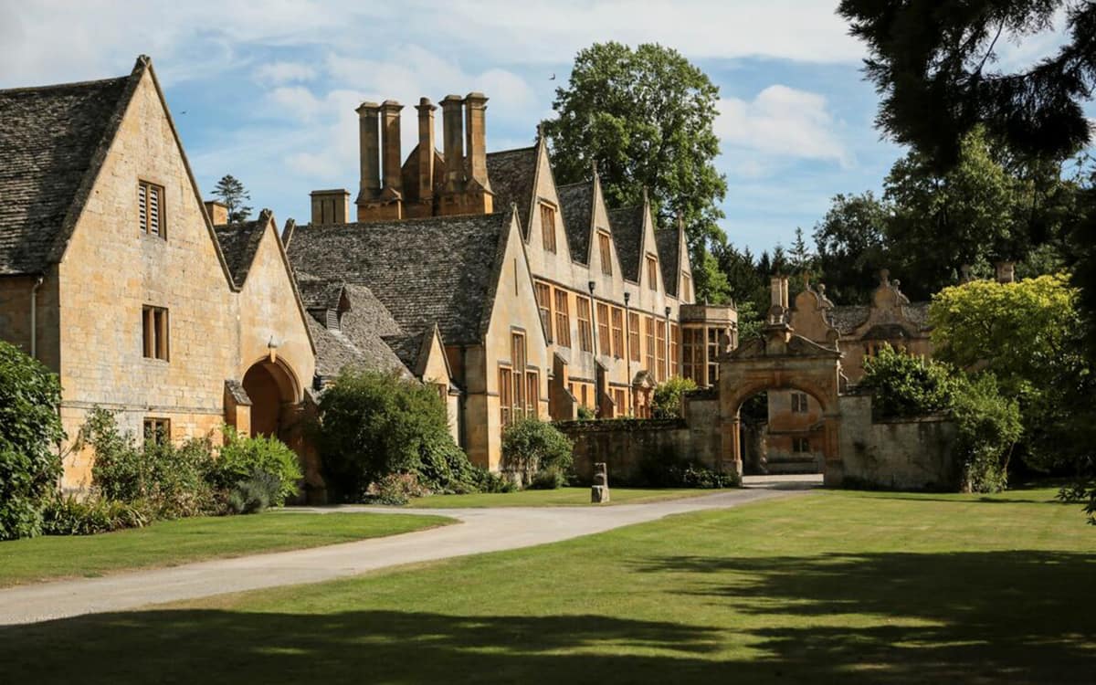 Stanway House & Tithe Barn