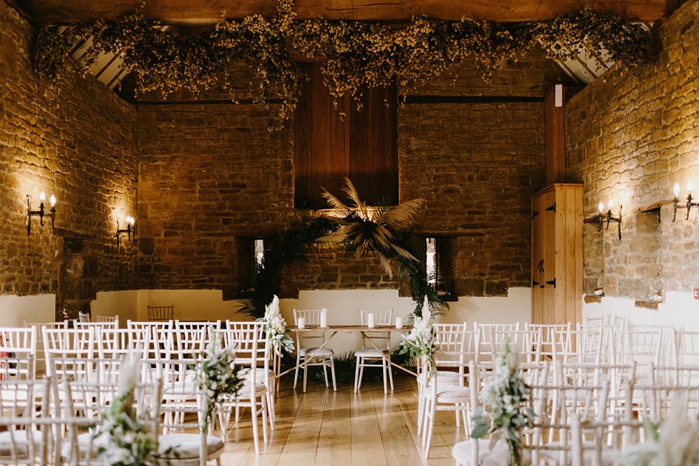 12 Farmhouse Wedding Venues cocoweddingvenues.co.uk