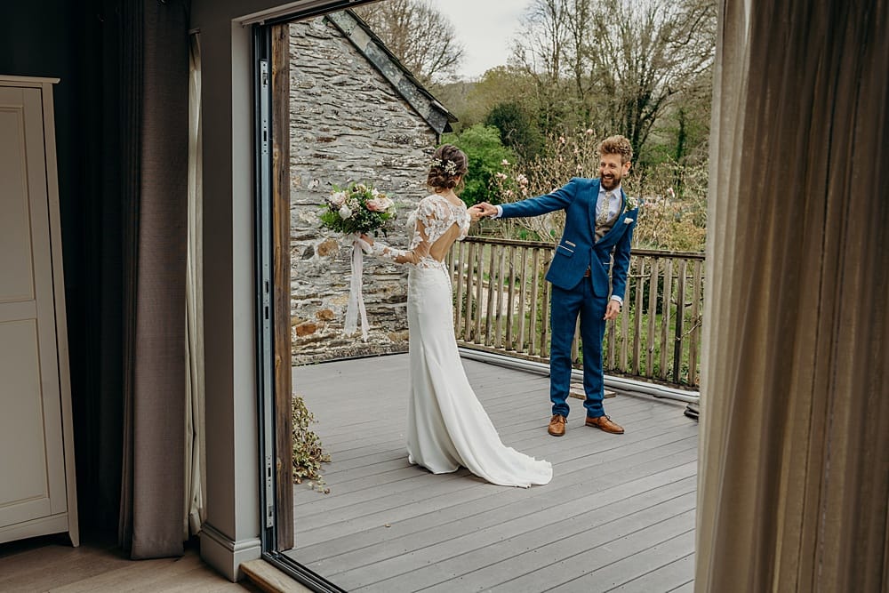 Image by <a class="text-taupe-100" href="http://www.clarekinchinphotography.co.uk" target="_blank">Clare Kinchin Photography</a>.