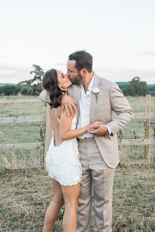 Georgia & Felix | Image by <a class="text-taupe-100" href="http://www.jessicaraphaelphotography.com" target="_blank">Jessica Raphael Photography</a>.