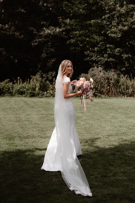Image by <a class="text-taupe-100" href="https://www.taylorhughesphotography.com" target="_blank">Taylor Hughes Photography</a>.