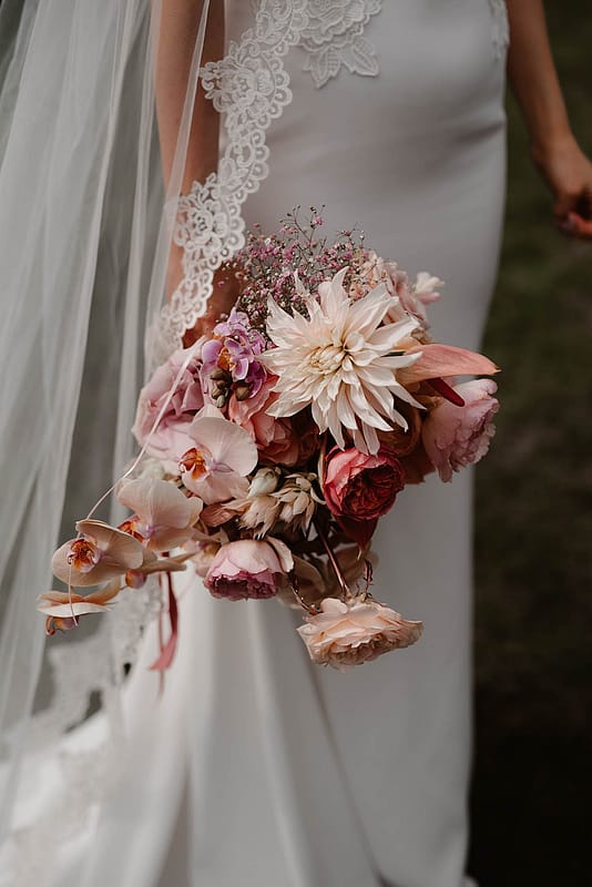 Image by <a class="text-taupe-100" href="https://www.taylorhughesphotography.com" target="_blank">Taylor Hughes Photography</a>.