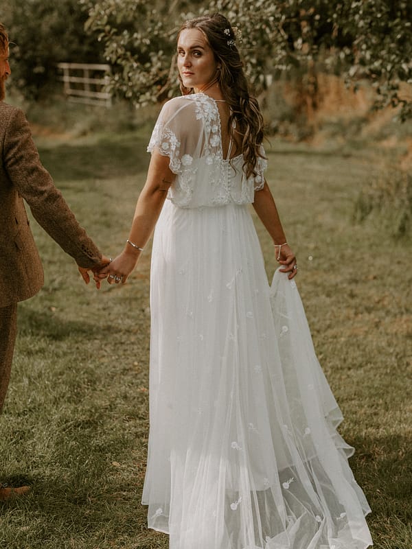 wild-bohemian-wedding-at-teybrook-orchard-essex-29