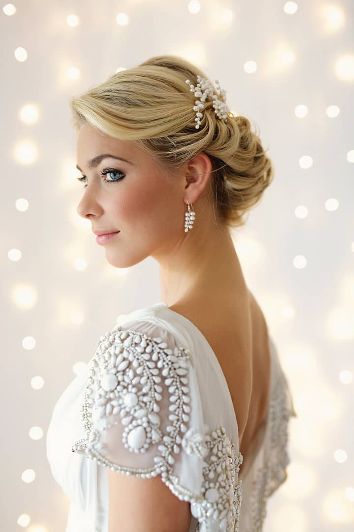 bridal-accessories-wedding-inspiration-coco-wedding-venues-victoria-fergusson-bridal-accessories-Goddess hairpins £60. each. Laurel earrings £35. VFA