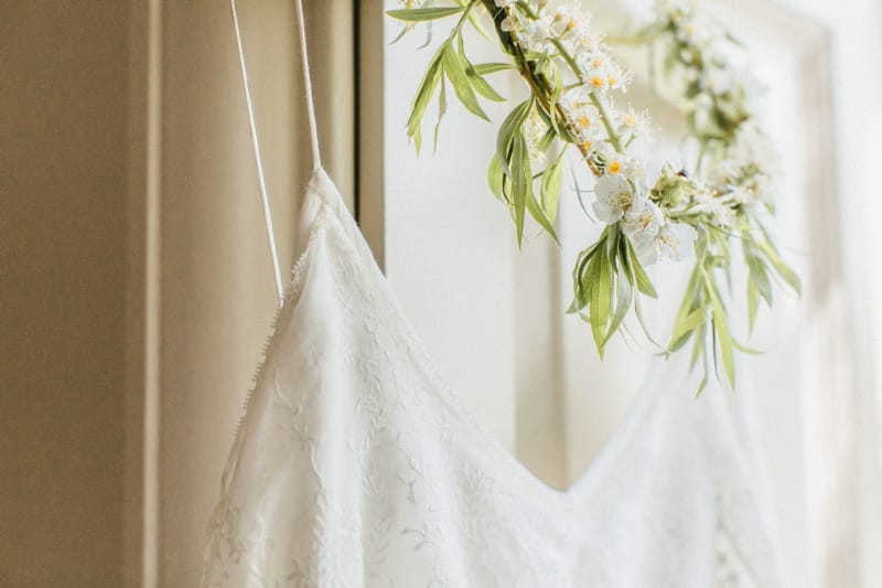 rustic-wedding-inspiration-rustic-romance-coco-editorial-a-new-beginning-rebecca-goddard-photography-38