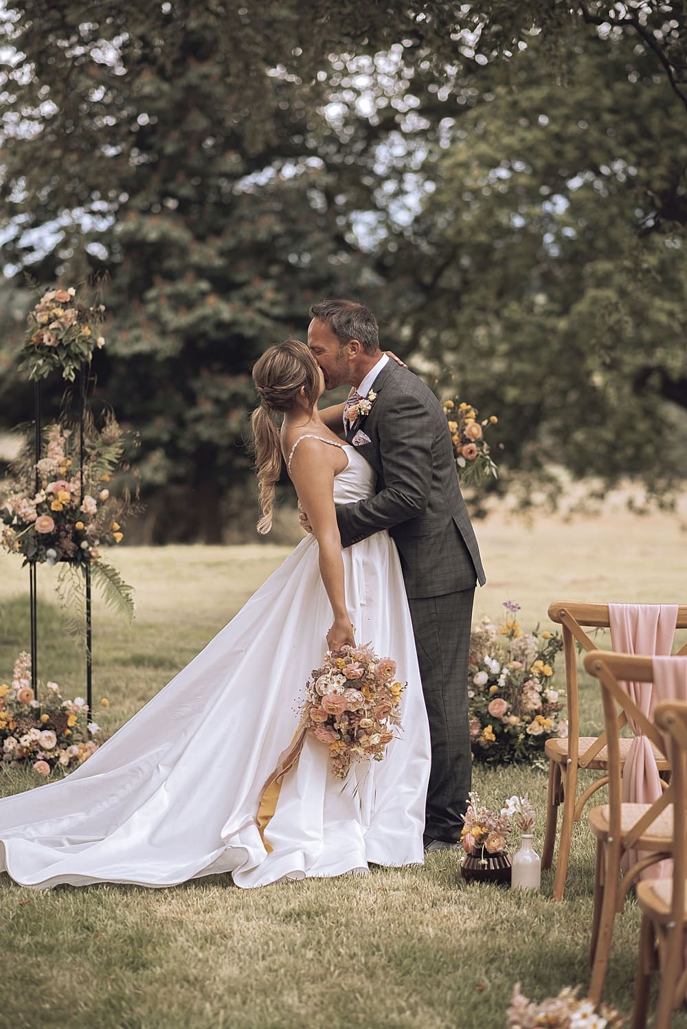 Fillongley Hall | Classic Marquee Wedding Inspiration